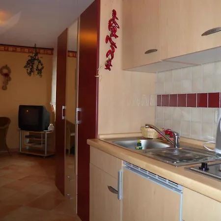 5 Apartament